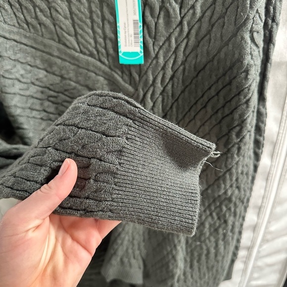 Evolution by Cyrus Aneesa Cable Knit Asymmetric Hem Olive Green Tunic Sweater XL - Picture 6 of 7